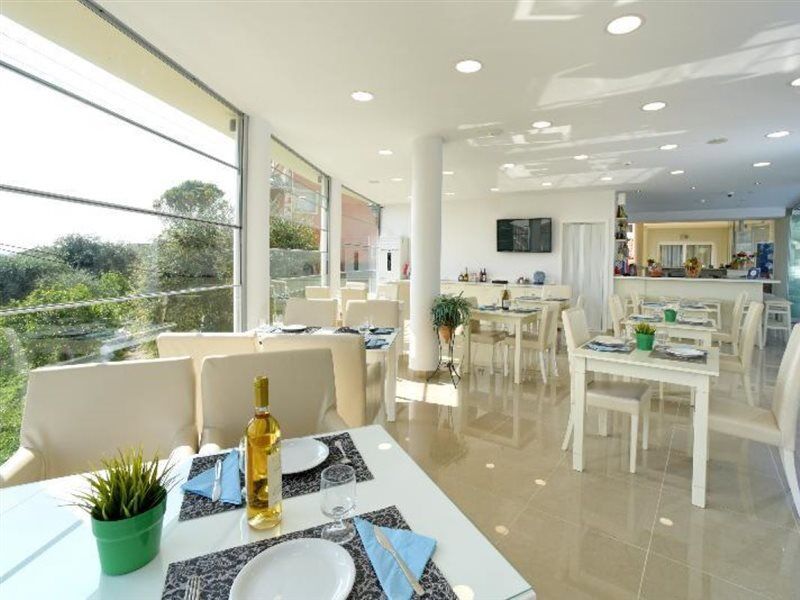 Palapart Gikas Suites And Studios Γουβιά Εξωτερικό φωτογραφία